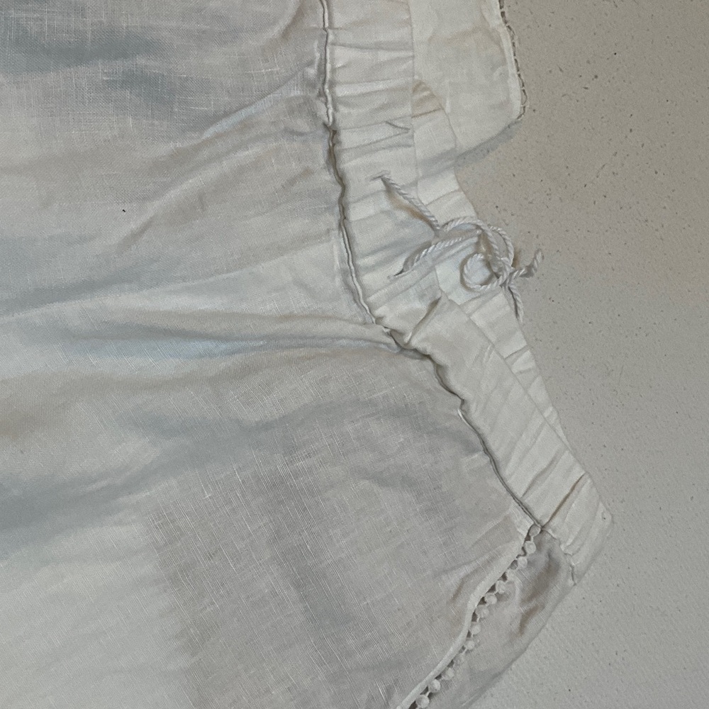 Talbots White Capris